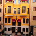 オットペラ ホテル 3*