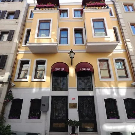 Ottopera (adults Only) 3*