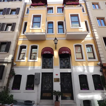 Ottopera (adults Only) Hotell 3*