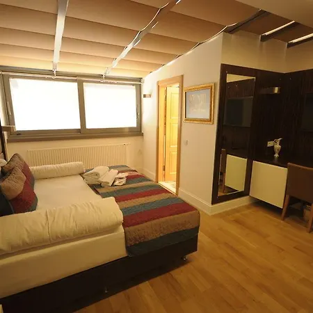 Ottopera (adults Only) Hotell